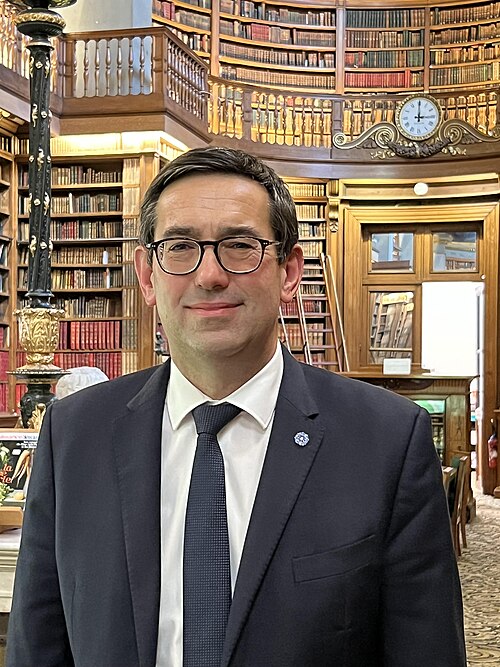 Portrait de Lionel Vuibert